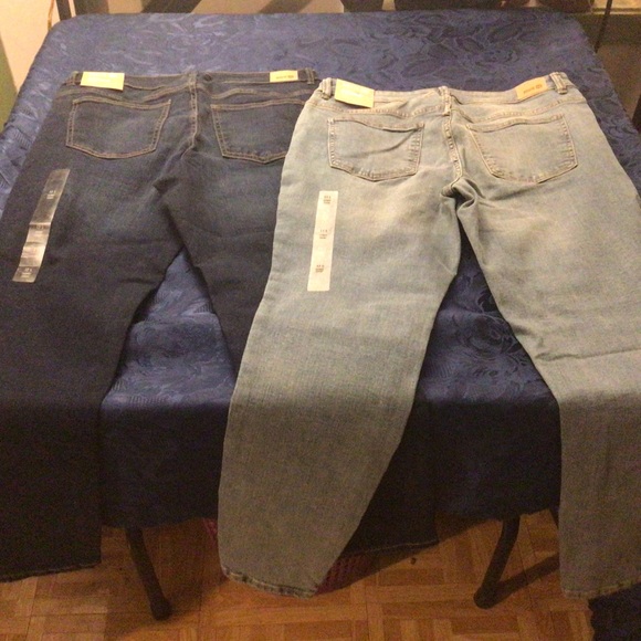 Women’s Skinny Leg Mid Rise Blue Jeans Bundle X2 - Picture 2 of 5